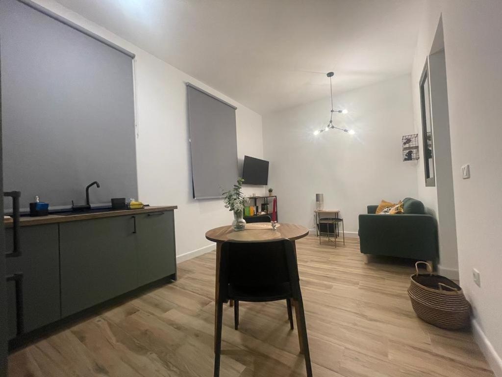 Apartamentos Sol Y Luna La Línea de la Concepción Dış mekan fotoğraf