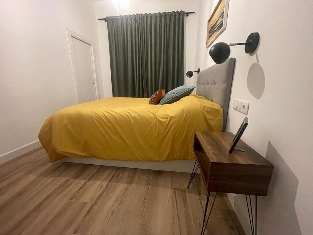 Apartamentos Sol Y Luna La Línea de la Concepción Dış mekan fotoğraf